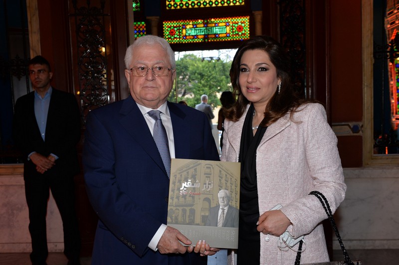 NIZAR CHOUCAIR: A SUCCESS STORY A book submerged with an adventure of a self-made man into the world of chocolate  Transforming an Enterprise into an Iconic Lebanese Entrepreneurship